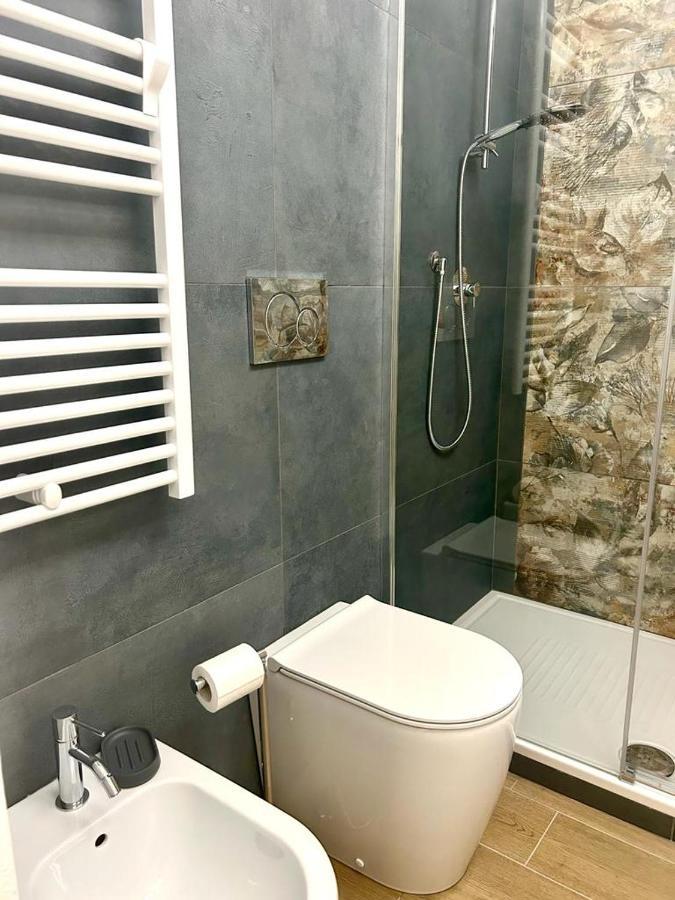 Opera Apartment Сарцана Екстериор снимка