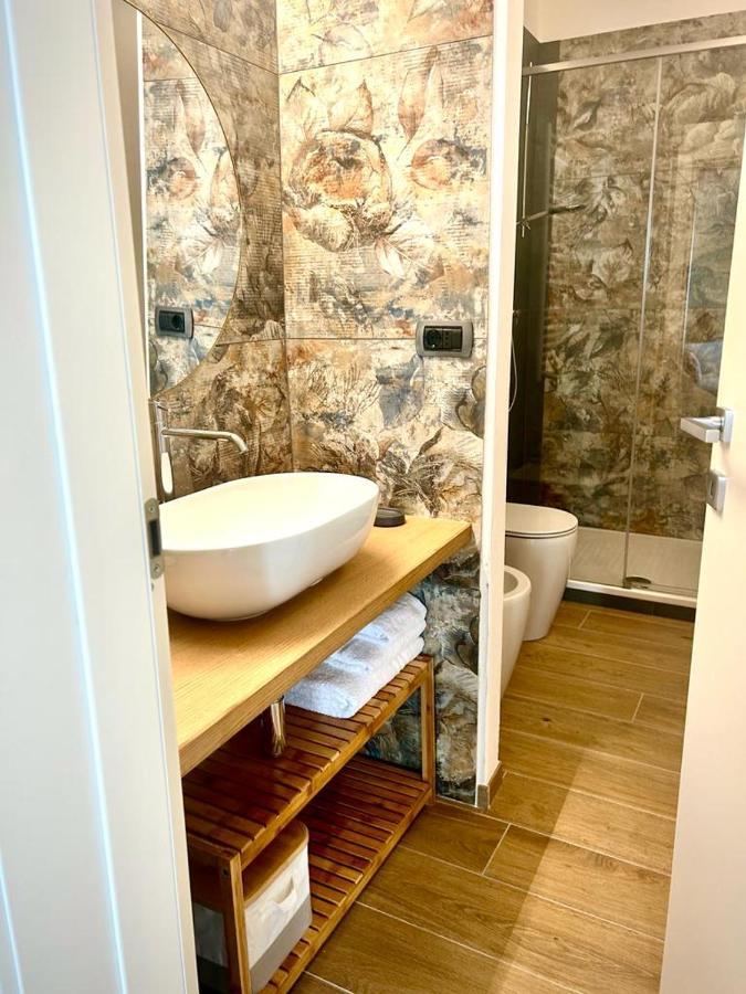 Opera Apartment Сарцана Екстериор снимка